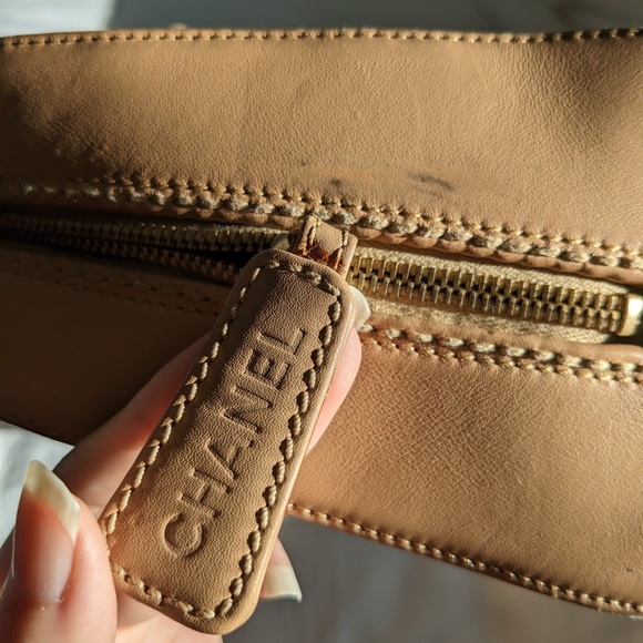 Auth. Chanel Beige Lambskin Wild Stitch Bowling Bag/Shoulder Bag - Picture 9 of 15